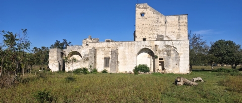 LECCE - MASSERIA STORICA del '900 con 4 Ettari di terreno